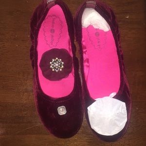 Brand New Maroon Lindsay Phillips Flats!
